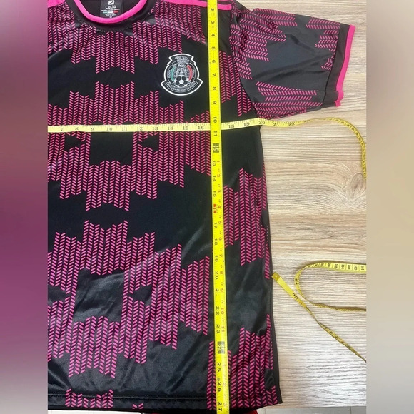 Mexico 2021/22 Home Jersey Fan Version - Size M - Picture 5 of 5